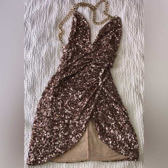 Celebrity fashion by Hera Collection Dresses & Skirts - Celebrate Fashion Hera Collection Size Small Gold Sequined 29” in. L. 13”Arm/Arm